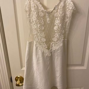 🔥🔥🔥FLORA NIKROZ Showstopper Charmeuse Chemise🔥🔥🔥